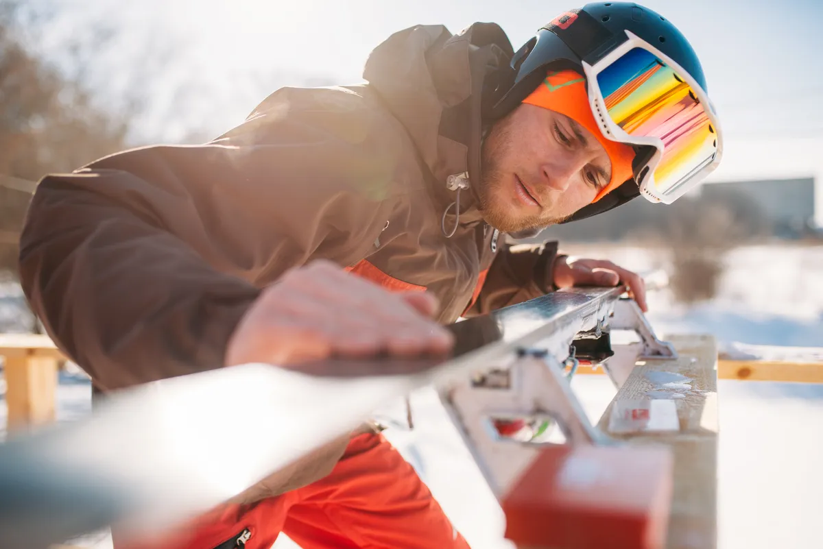 Comment trouver des bons plans de déstockage pour vos skis ?